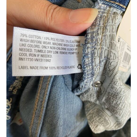 Cat & Jack Girls Jeans Sz 16 Ultimate Stretch Skinny Low-Rise Light Wash NEW - Picture 6 of 6